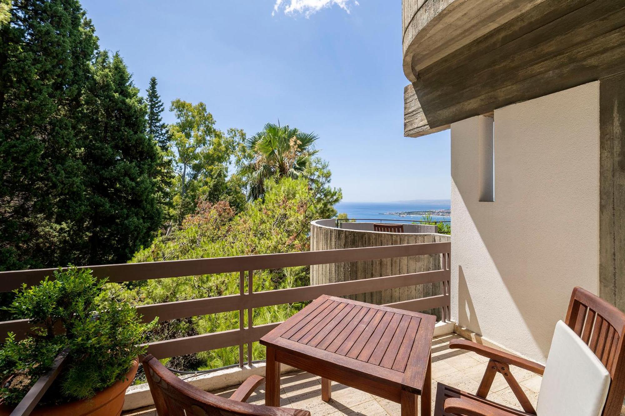 Double Room Balcony Partial Sea View