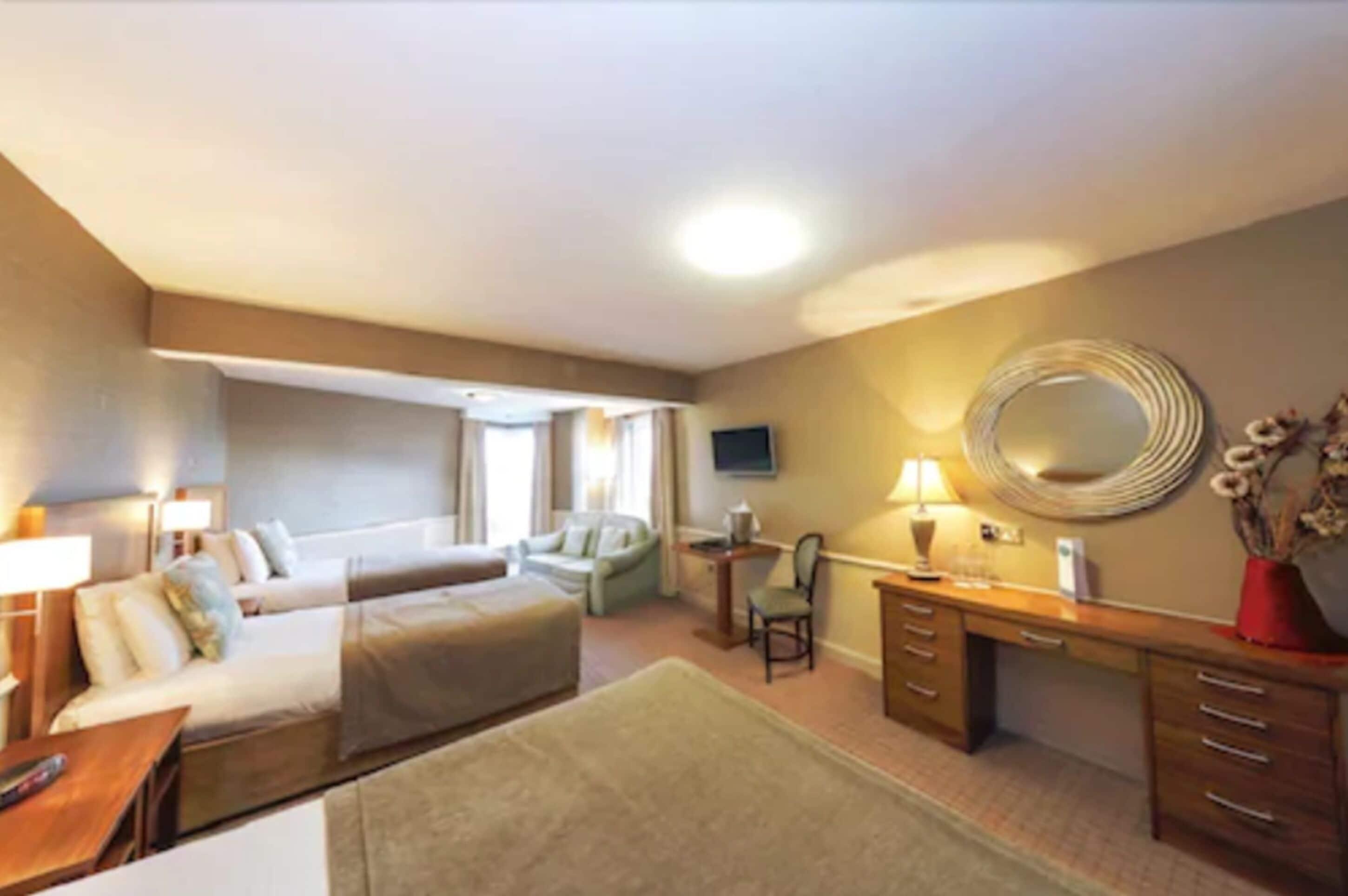 Premium Junior Suite with Sea View (3 Adults)