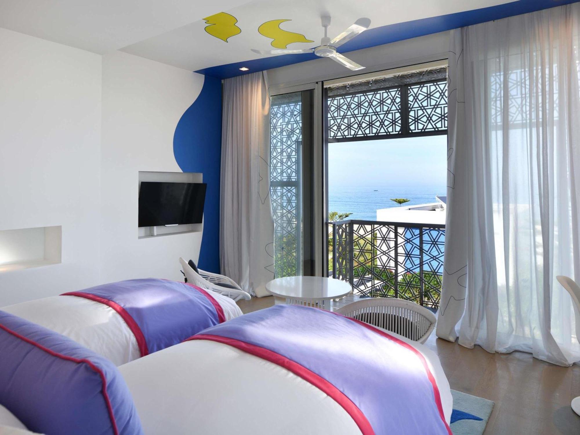 Chambre Deluxe 2 Lits Jumeaux avec Terrasse Privée - Vue sur Piscine