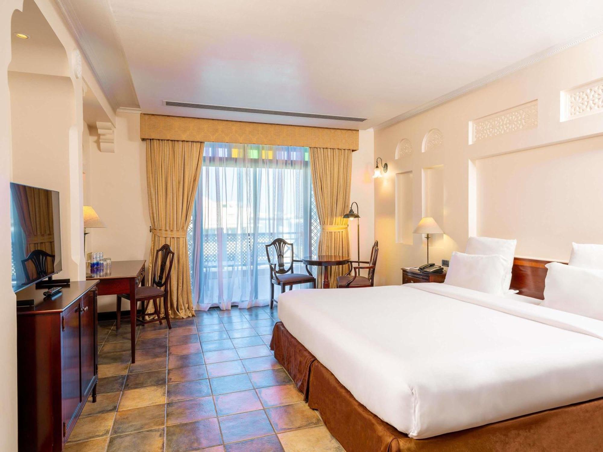 Two-Bedroom Suite,1742579130:JPEG