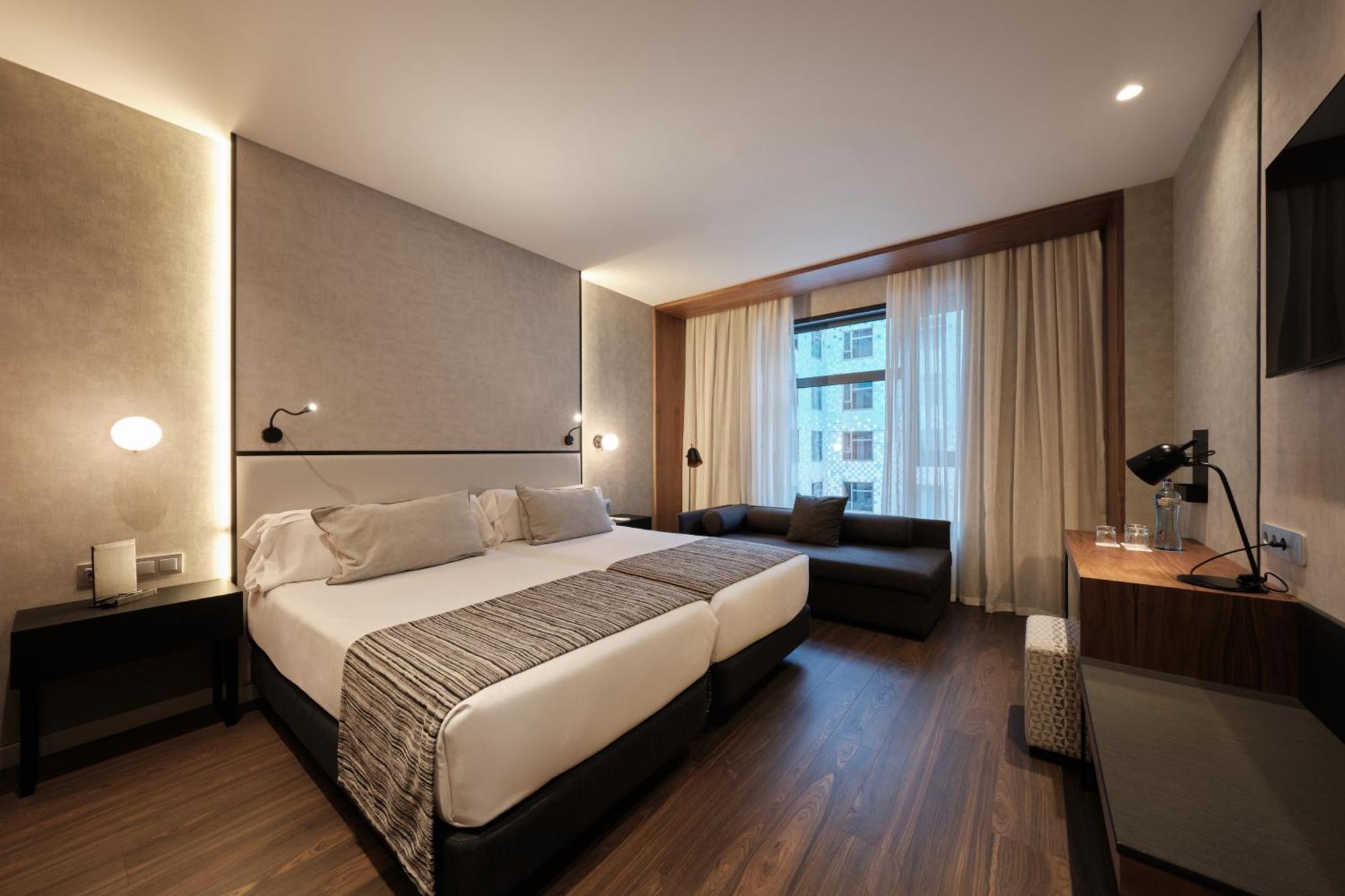 Triple Room,1742594934:JPEG