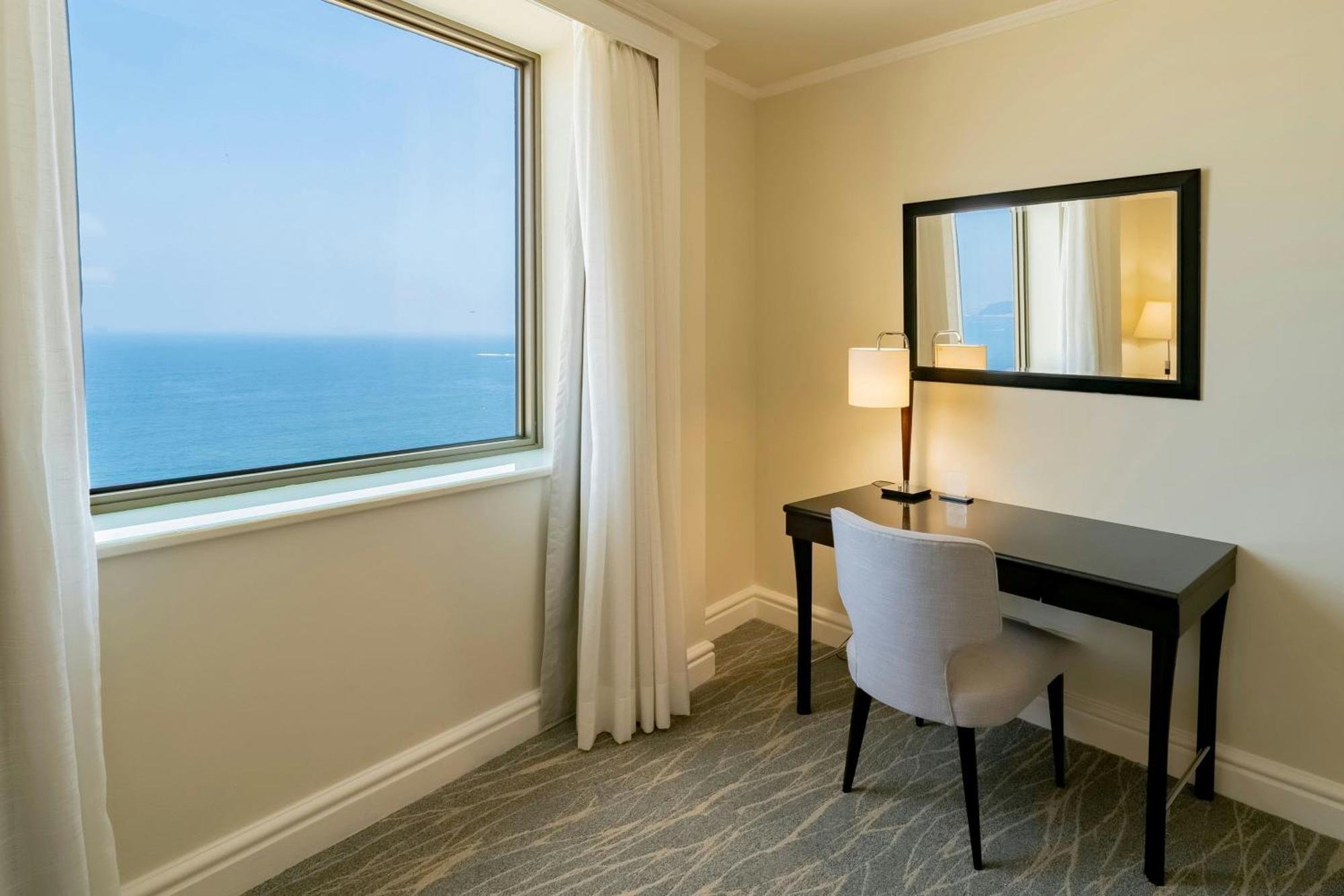 Deluxe Guest room, 1 King, Ocean view