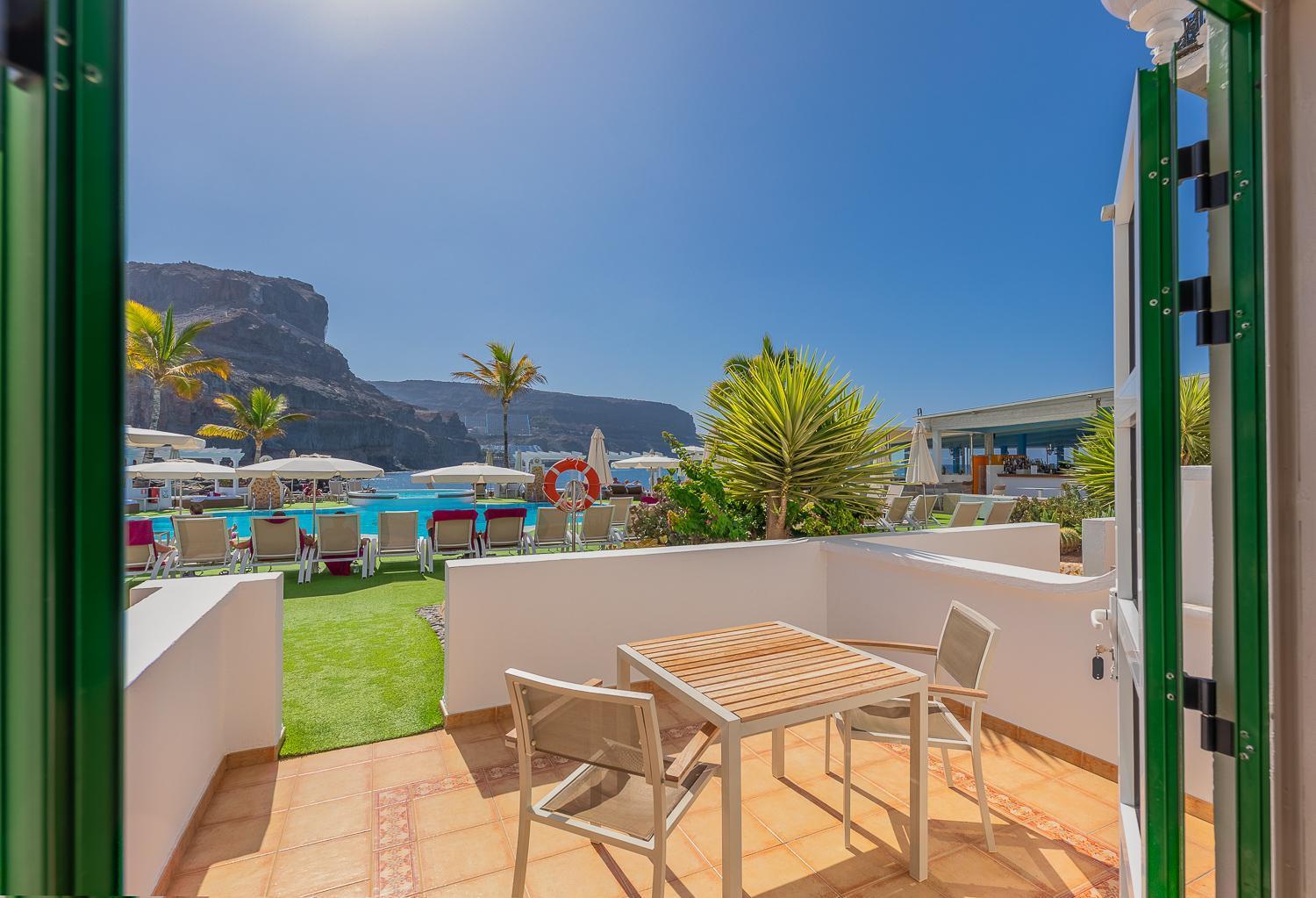 Double Room with Pool View and Terrace,1758324753:JPEG