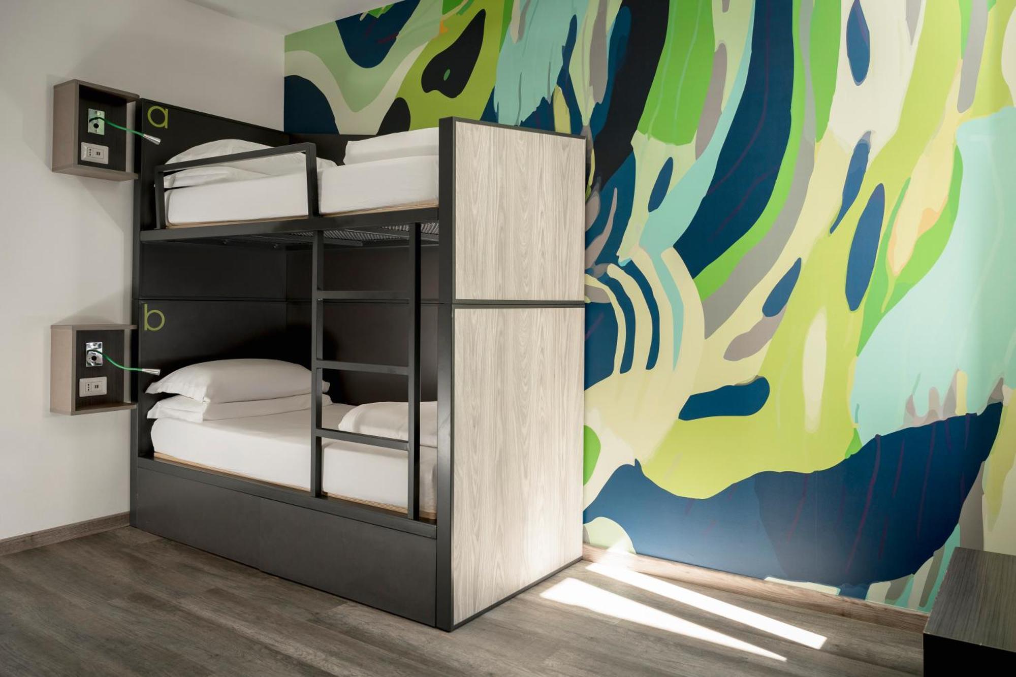 Twin Room Bunk Bed Private Bathroom,1765979785:JPEG