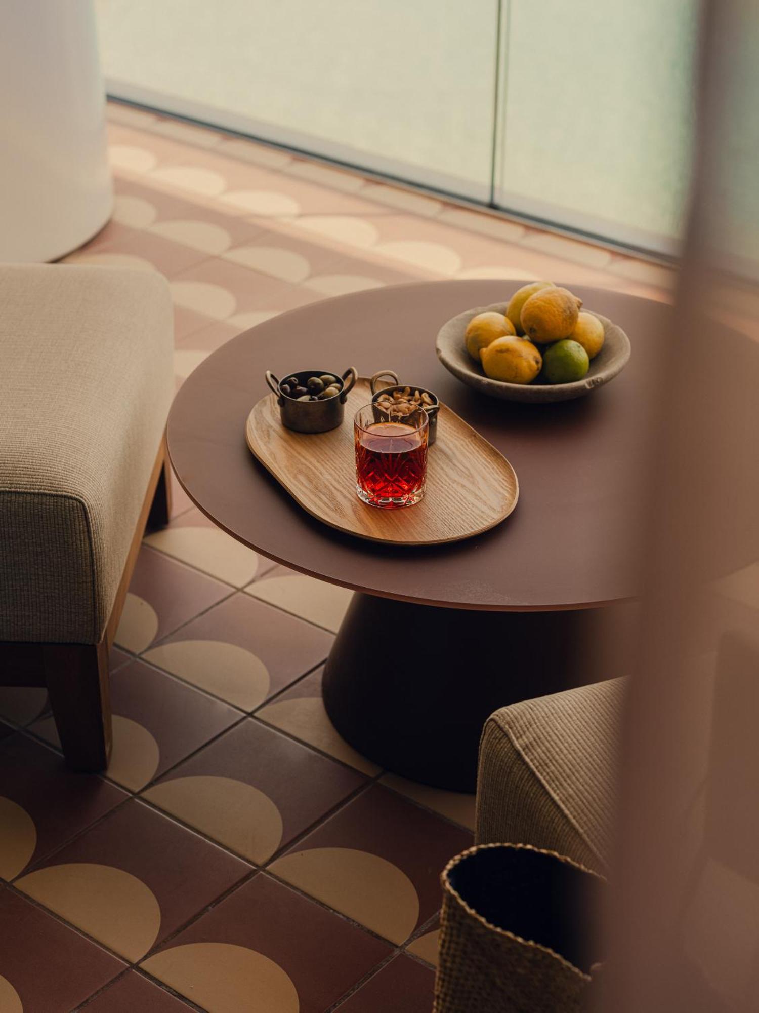 Double Room with Bathtub and Sea View