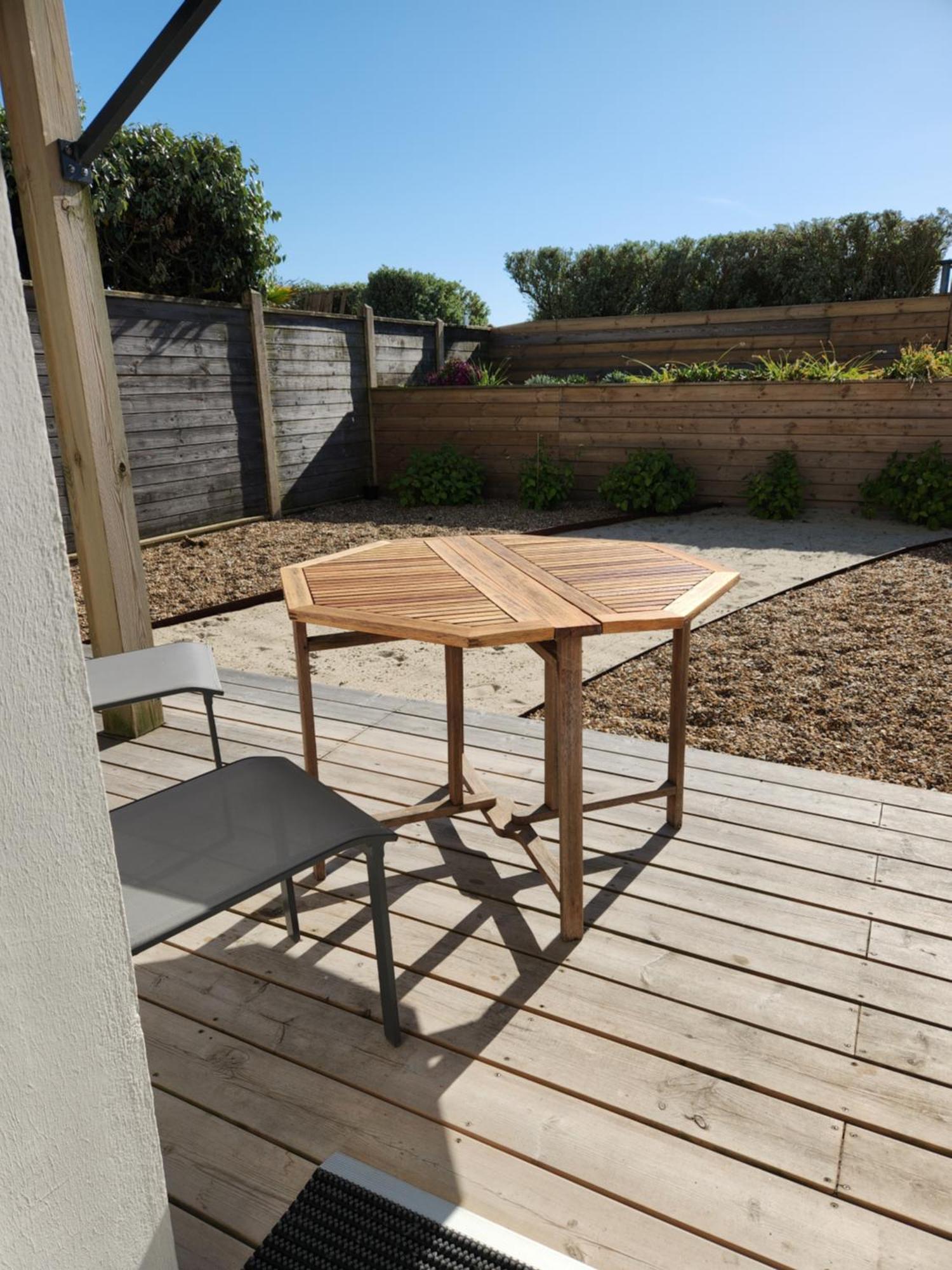 Double or Twin Room Garden View