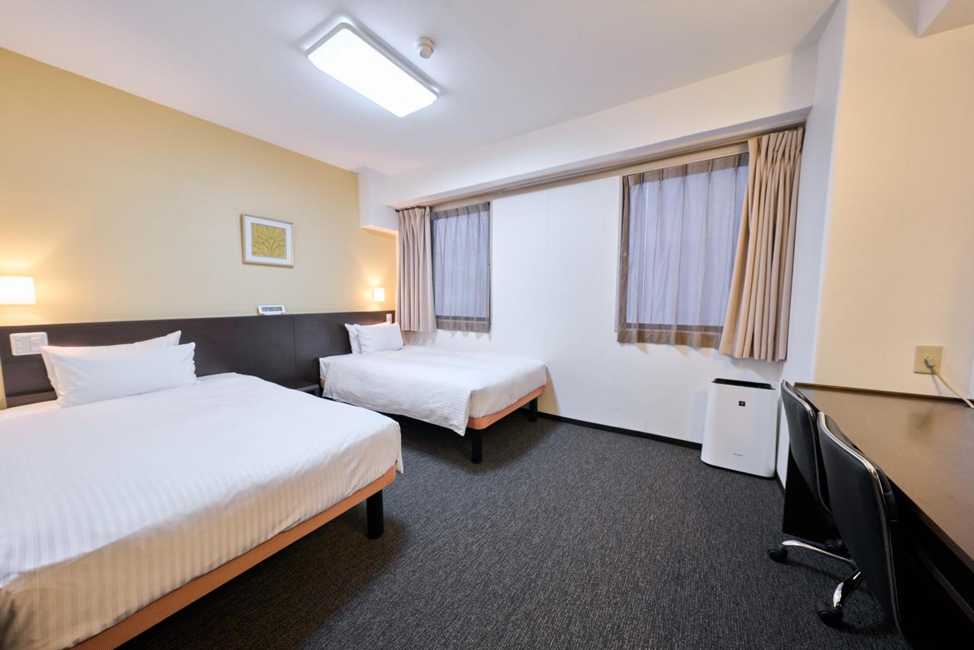 Twin Room - Non-Smoking
