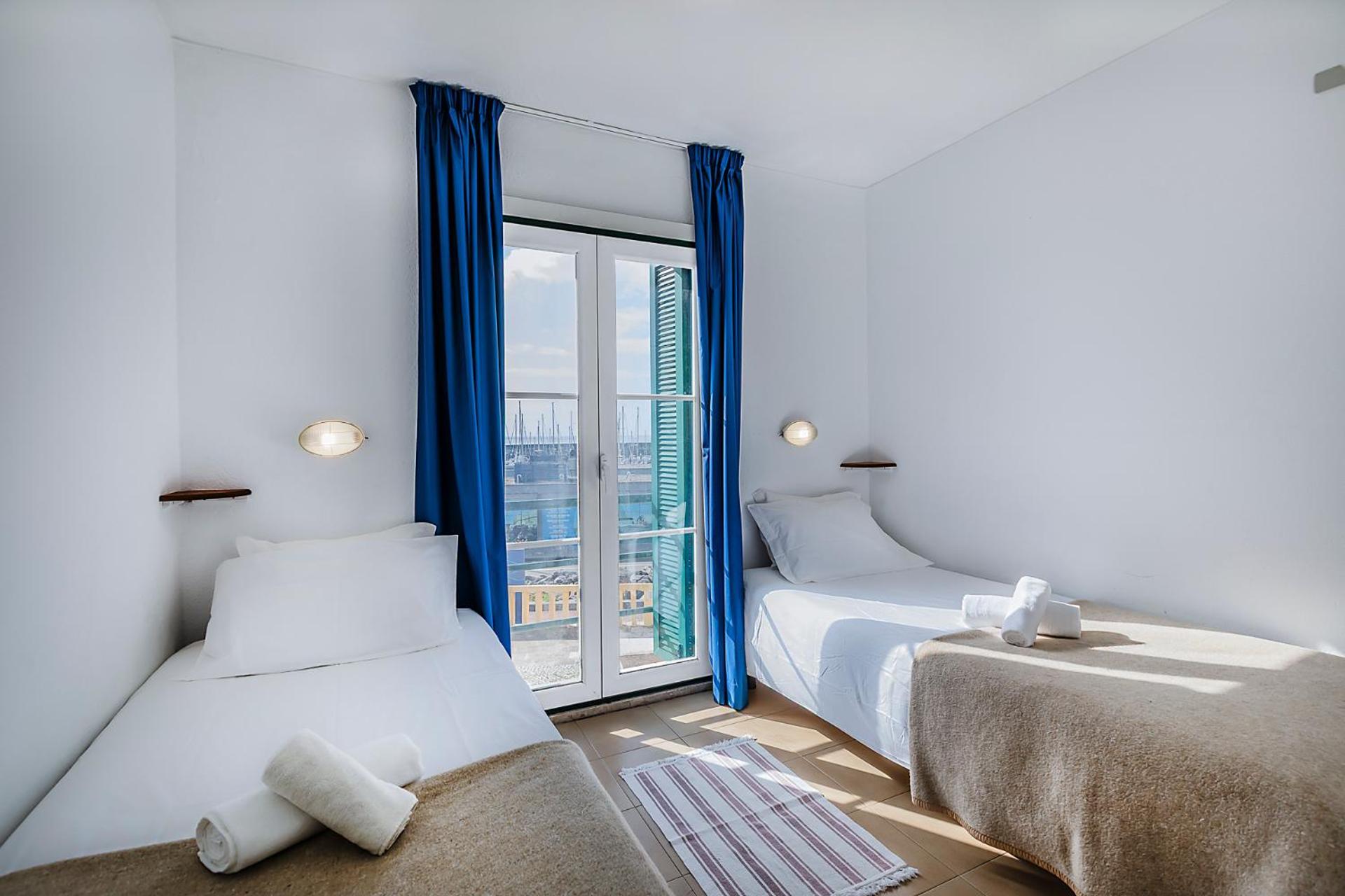 Quarto Twin Standard com Vista Mar