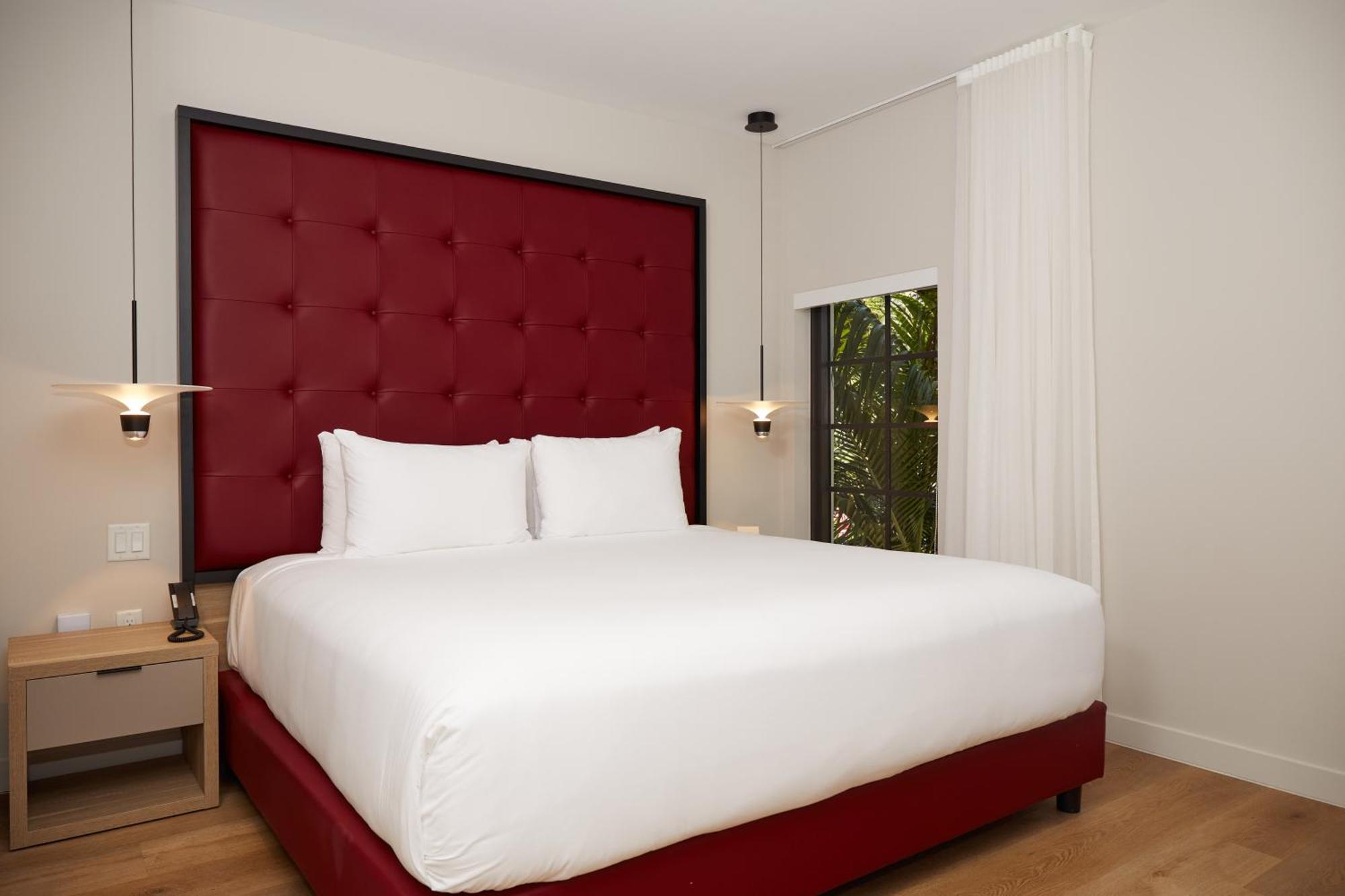 Standard King Room