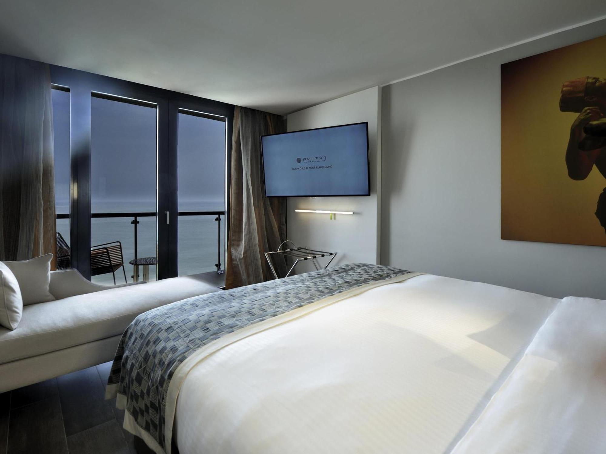Deluxe King Room Sea View