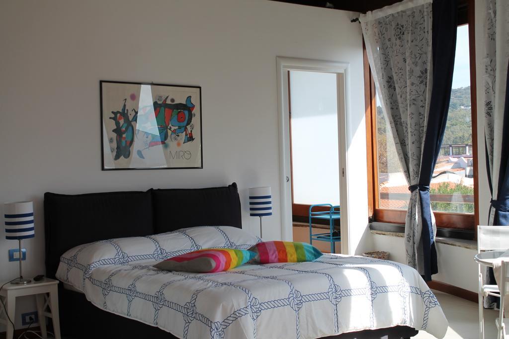 Standard Triple Room Sea View