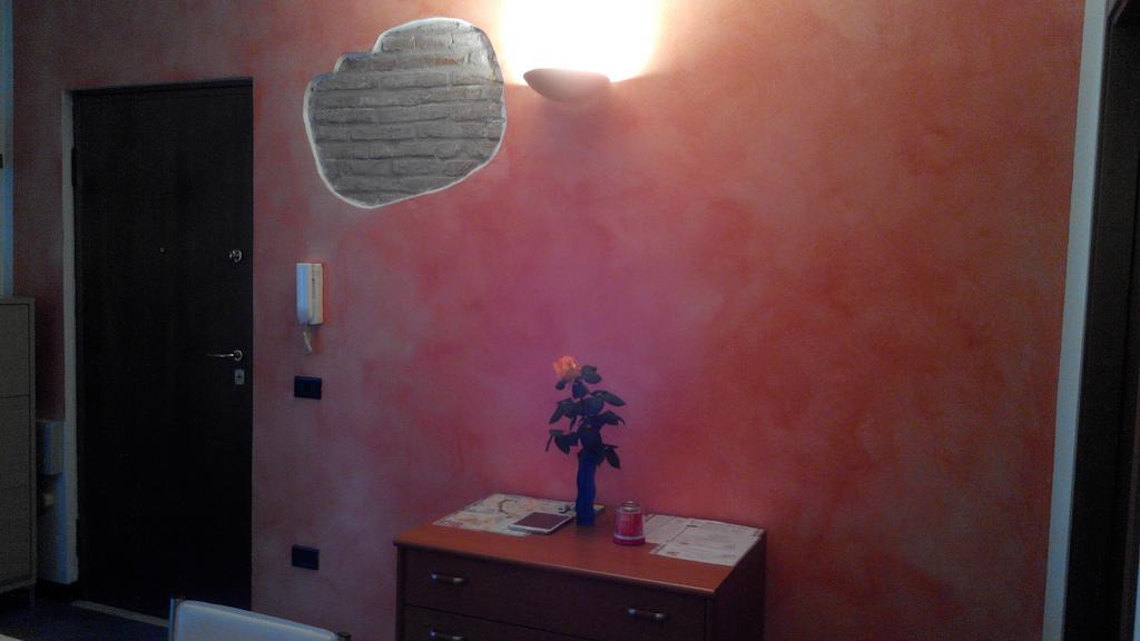 One-Bedroom Apartment - Historical Building,399165486:JPEG