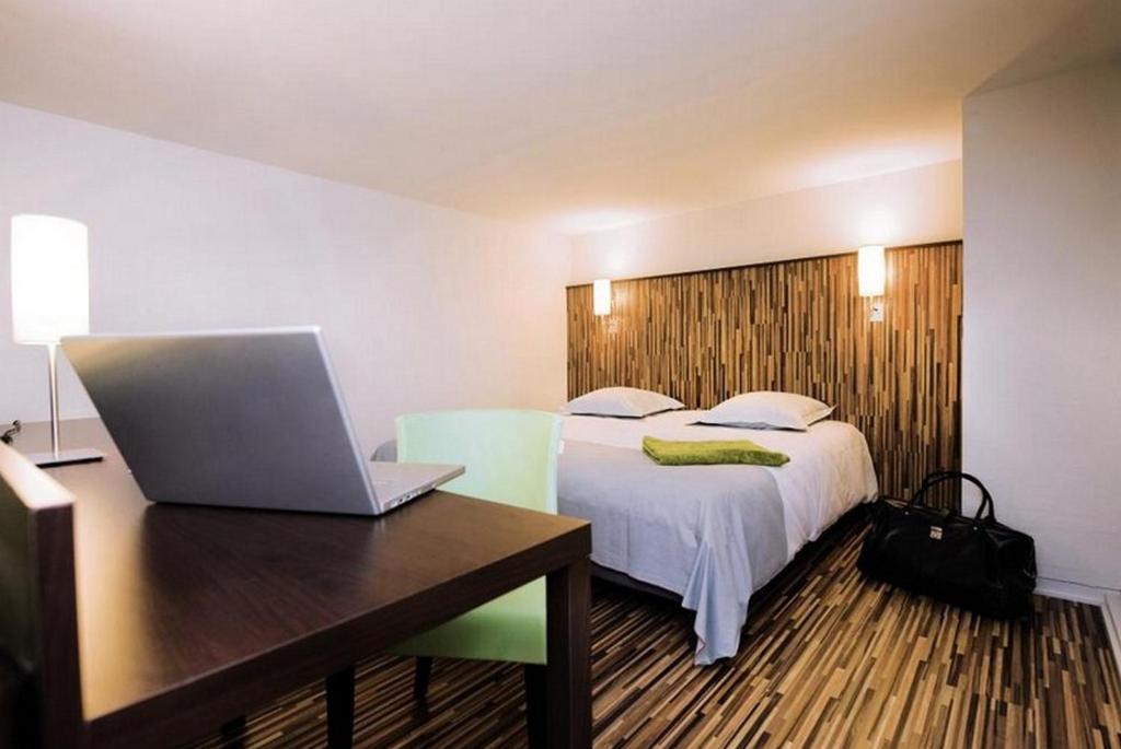 Double Room,700346176:JPEG