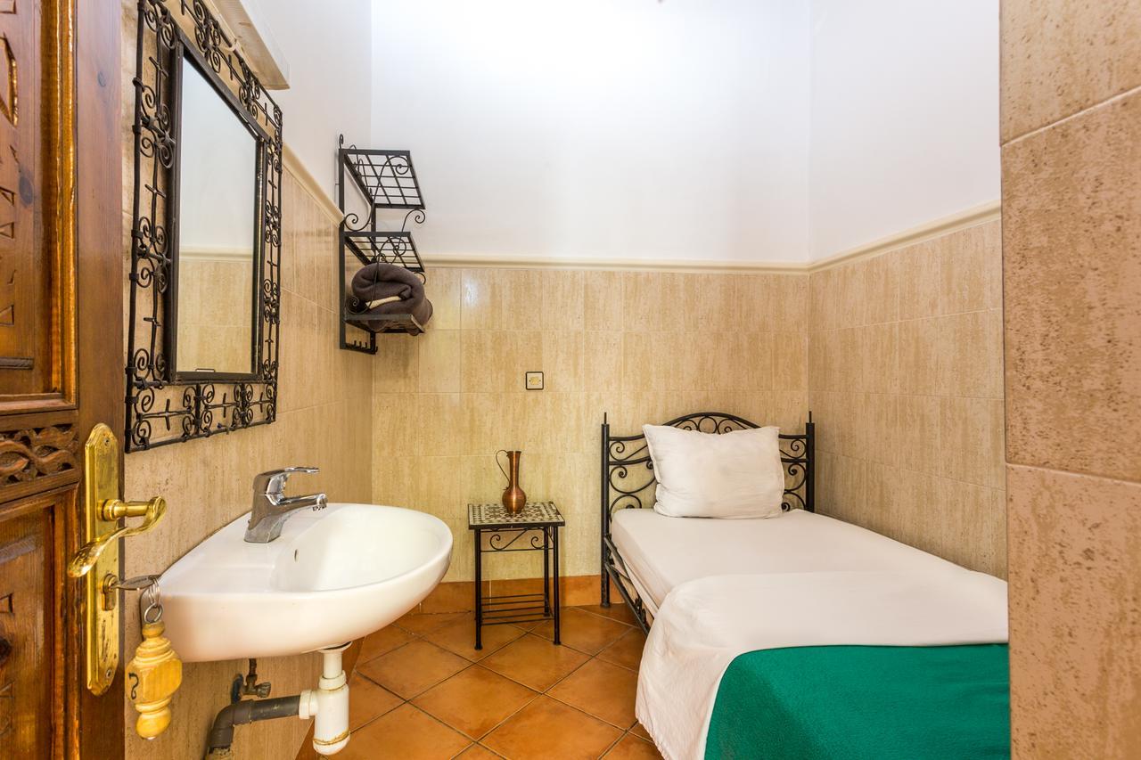 Single Room with Shared Shower and Toilet,525971223:JPEG