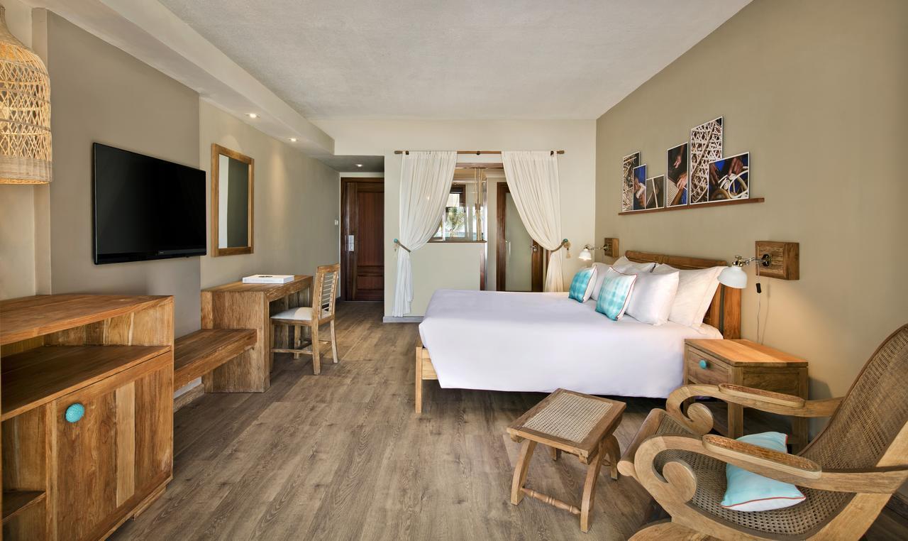 Prestige Beachfront Room