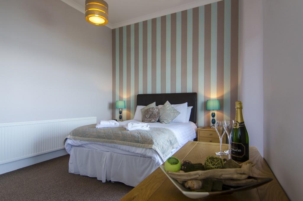 Double Room,584821011:JPEG