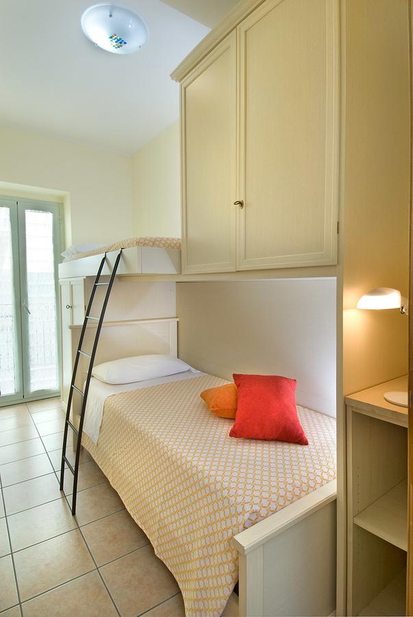 Appartamento con 2 Camere da Letto e Vista Mare