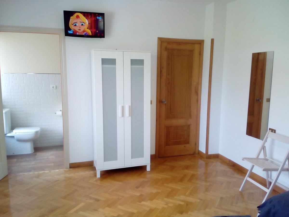 Triple Room Private Bathroom