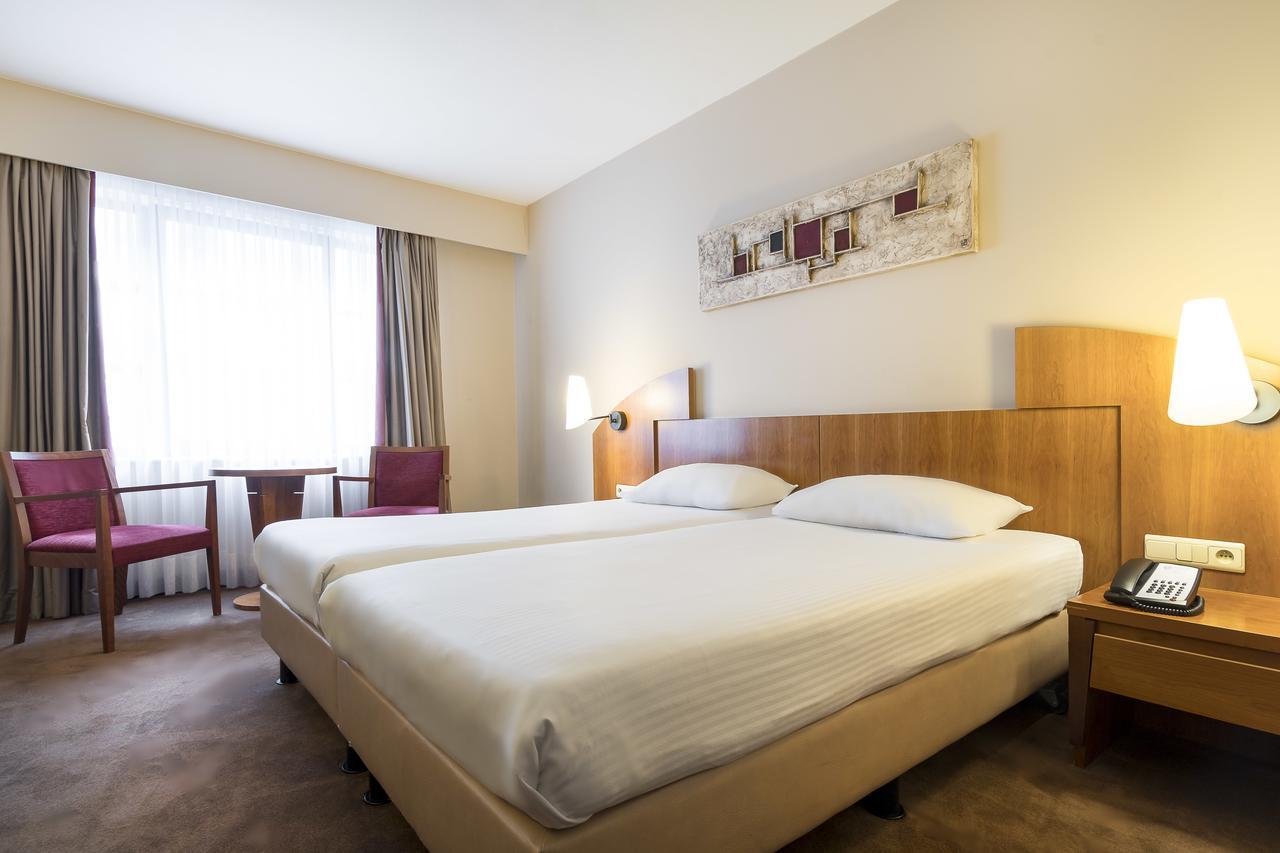 Standard Twin Room,643753479:JPEG