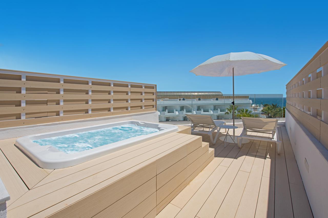 Double Side Sea View with Penthouse and Hot Tub
