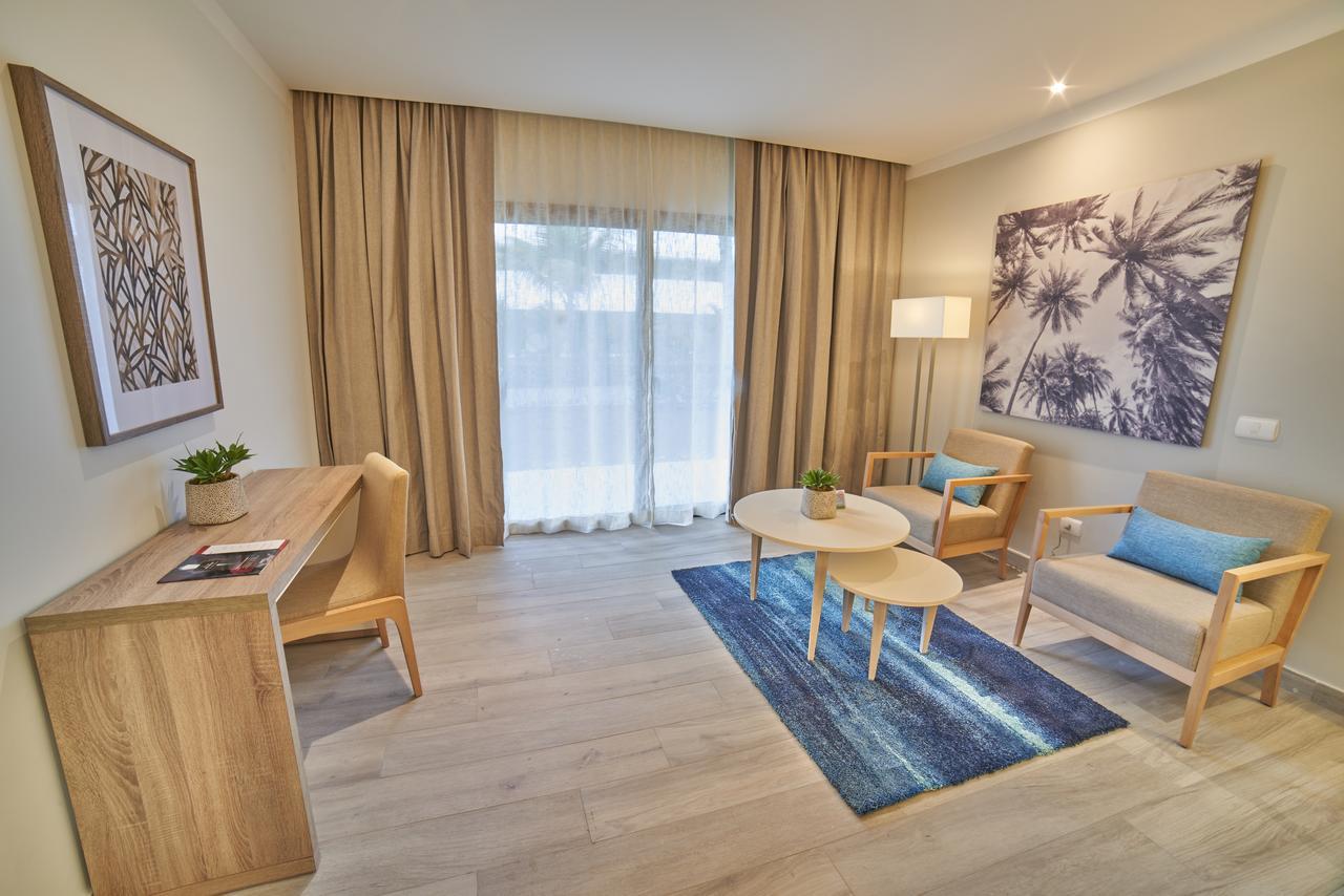 Junior Suite Deluxe  (1 Adult)