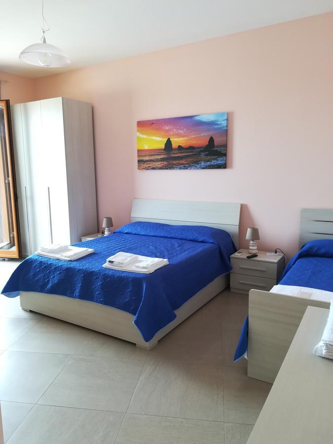 Deluxe Triple Room Sea View