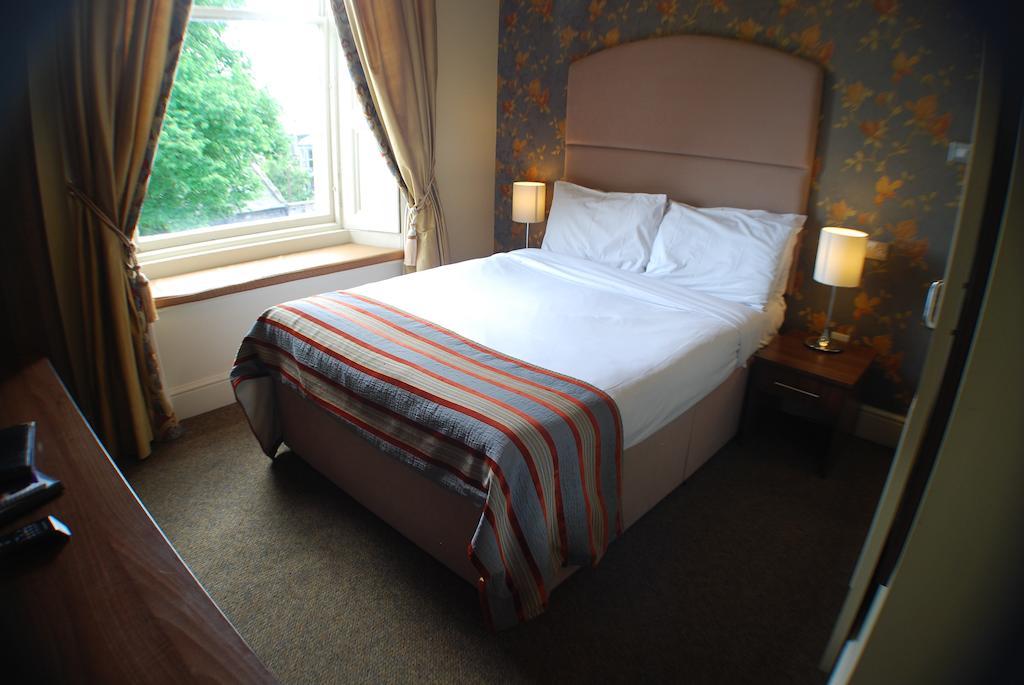 Small Double Room,1580334373:JPEG