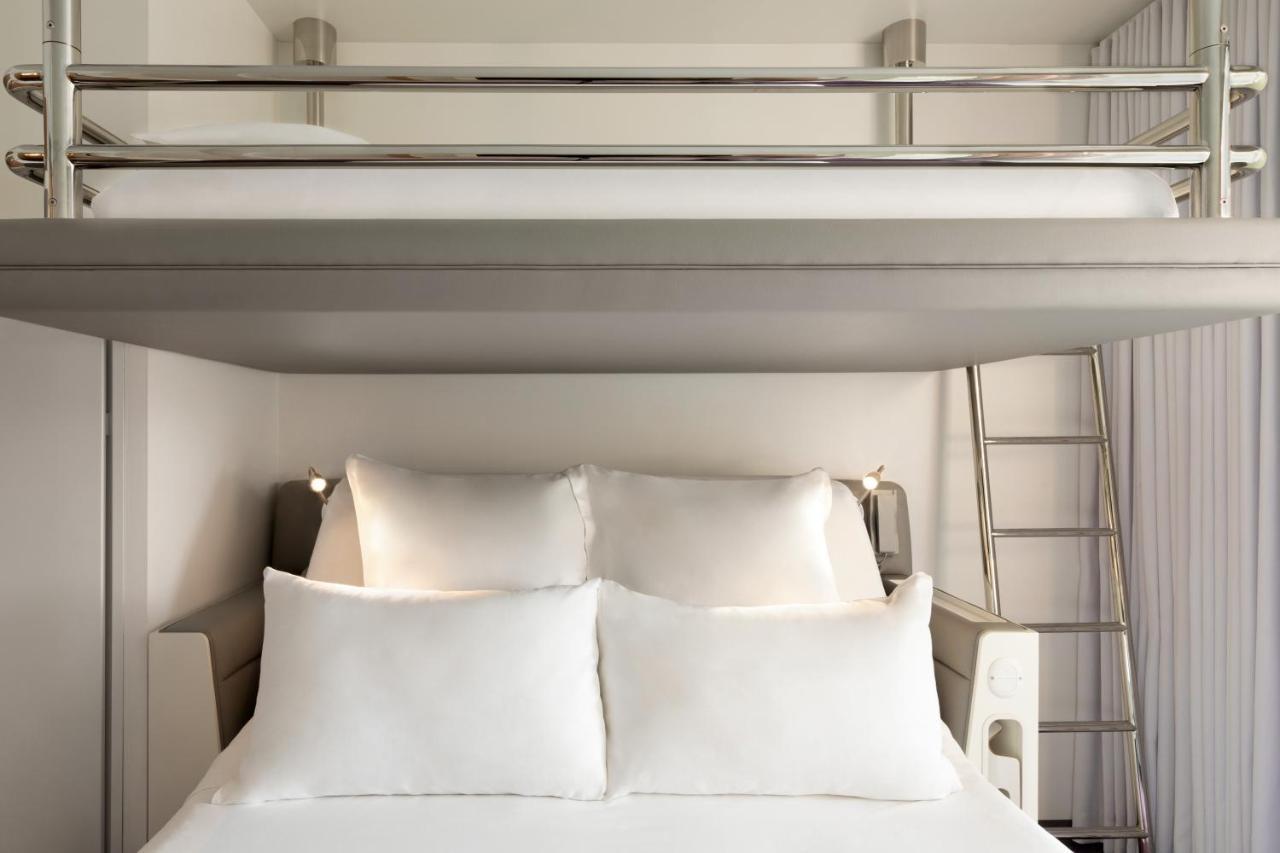 Premium Queen with One Bunk,1280408560:JPEG