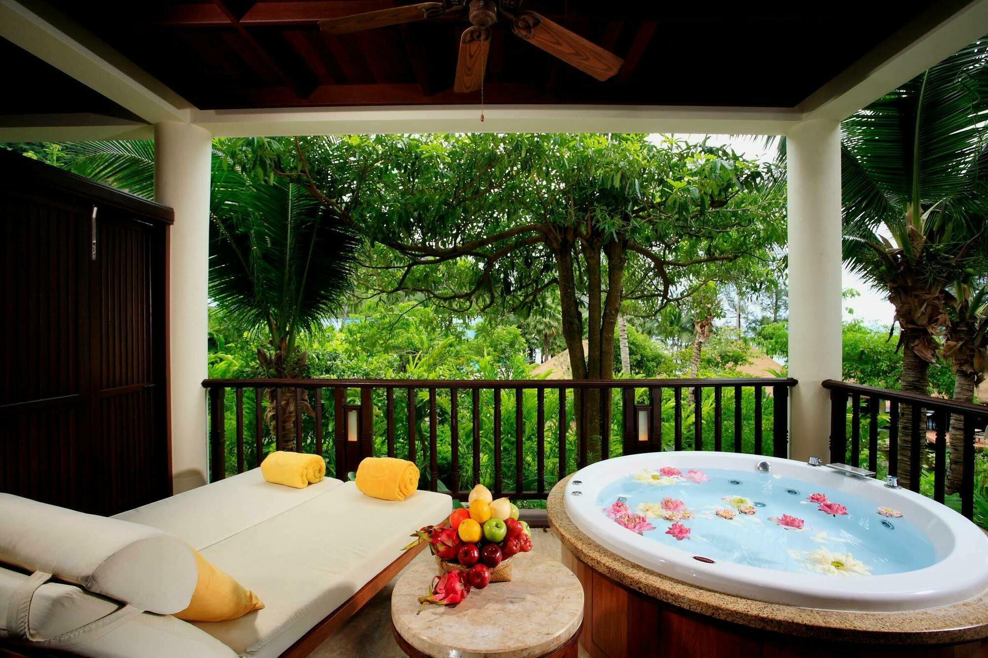 Acomodação Spa Deluxe com Cama King-size e Vista do Jardim