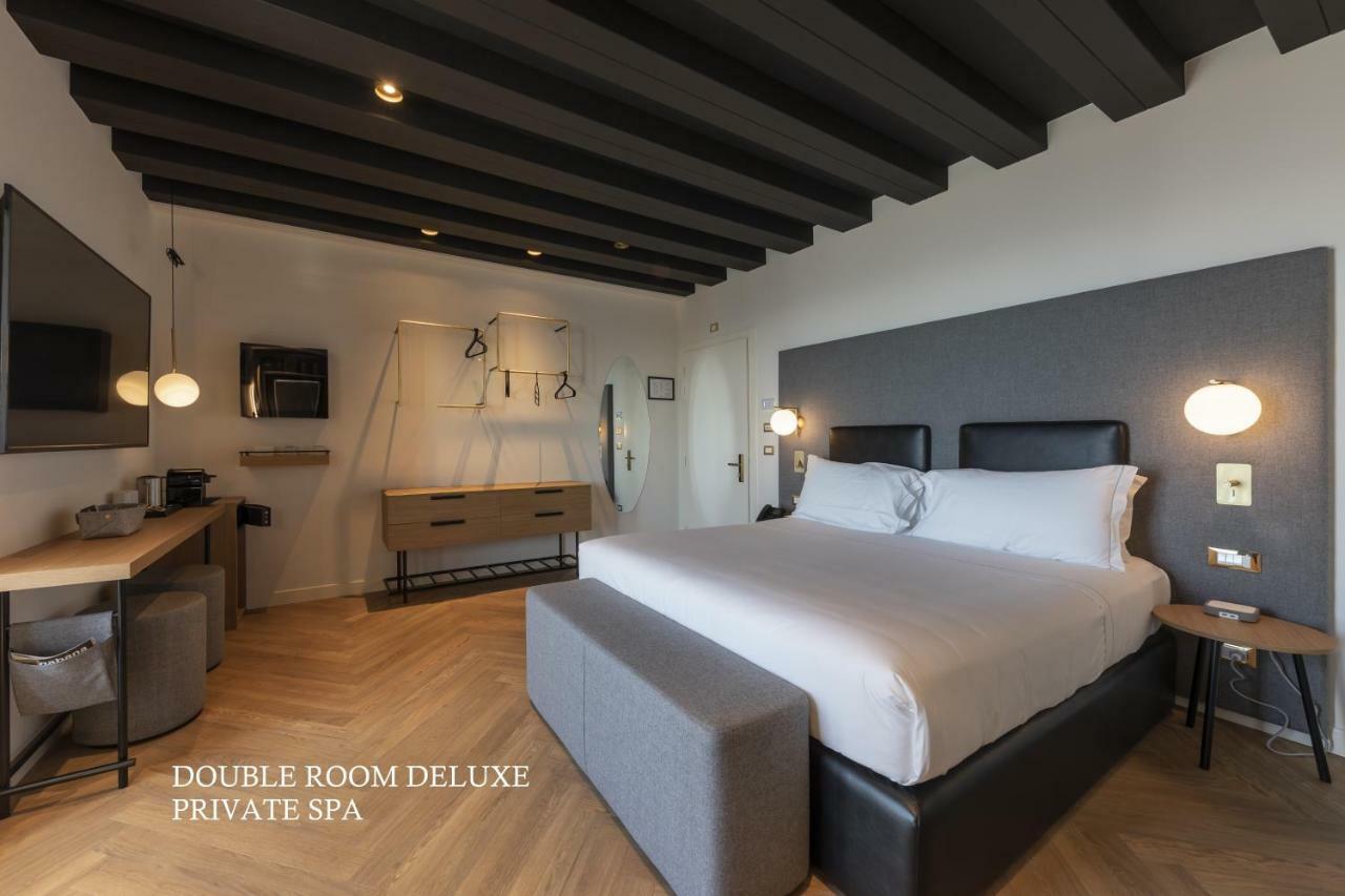 Deluxe Private SPA Double Room Terrace Lake View