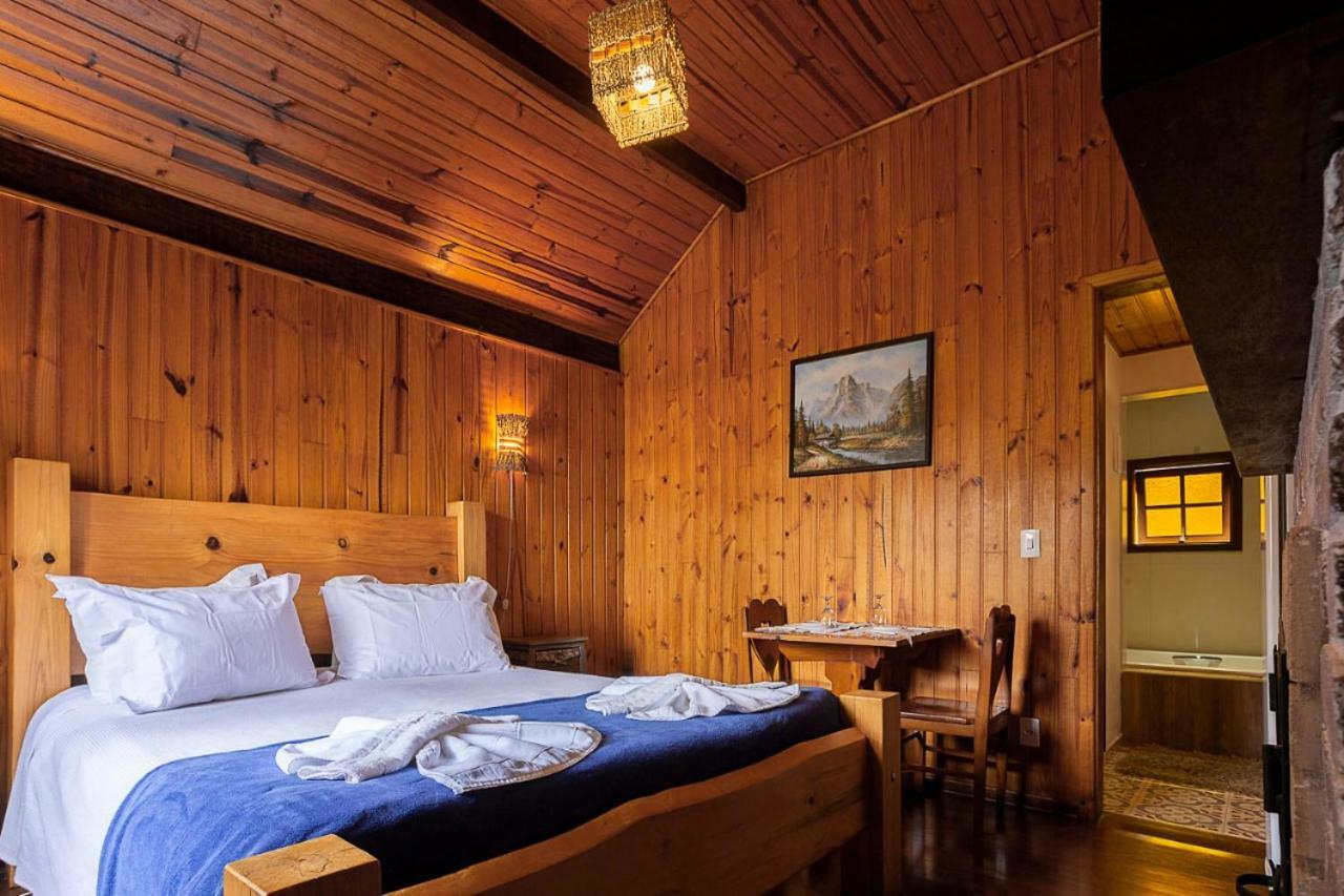 Chalet,520137660:JPEG