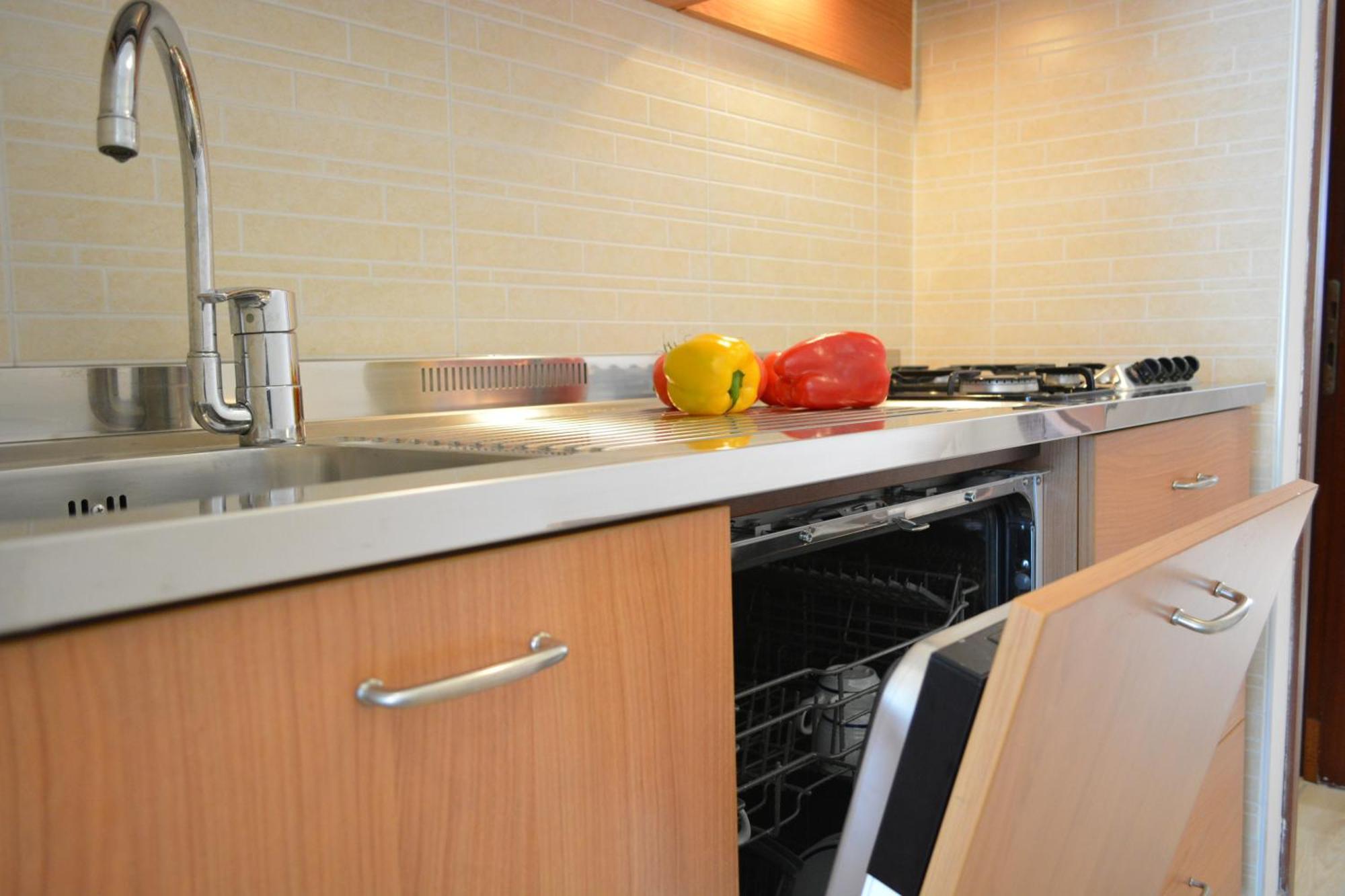 Two-Bedroom Apartment,979335343:JPEG
