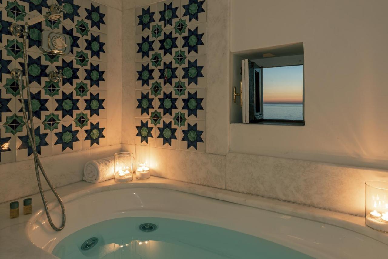 Double or Twin Room with Terrace and Sea View - Attic,934142968:JPEG