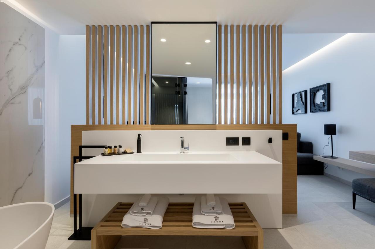 Superior Lagoon view Suite,939881068:JPEG