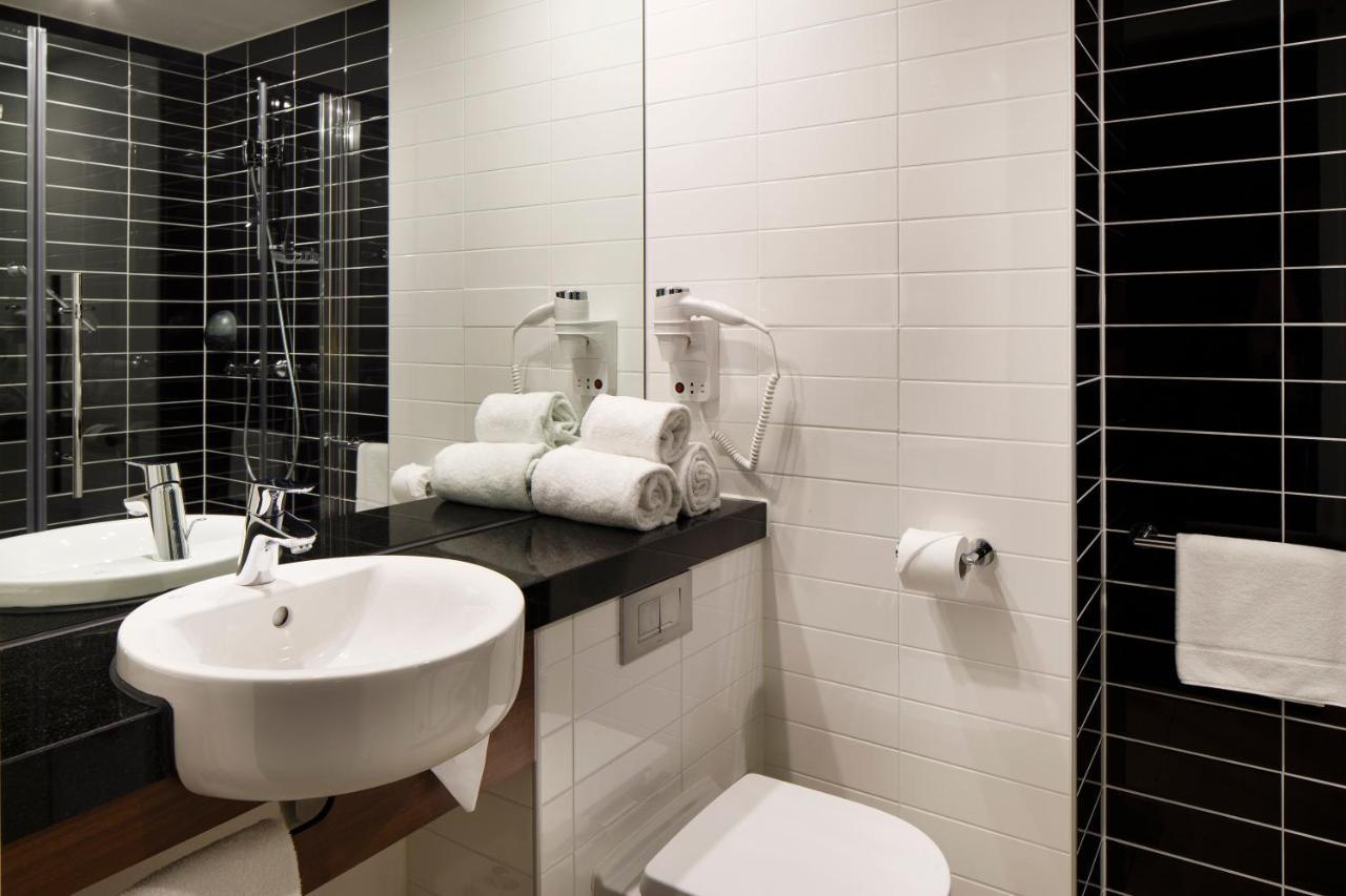 Standard Double Room with Free Breakfast