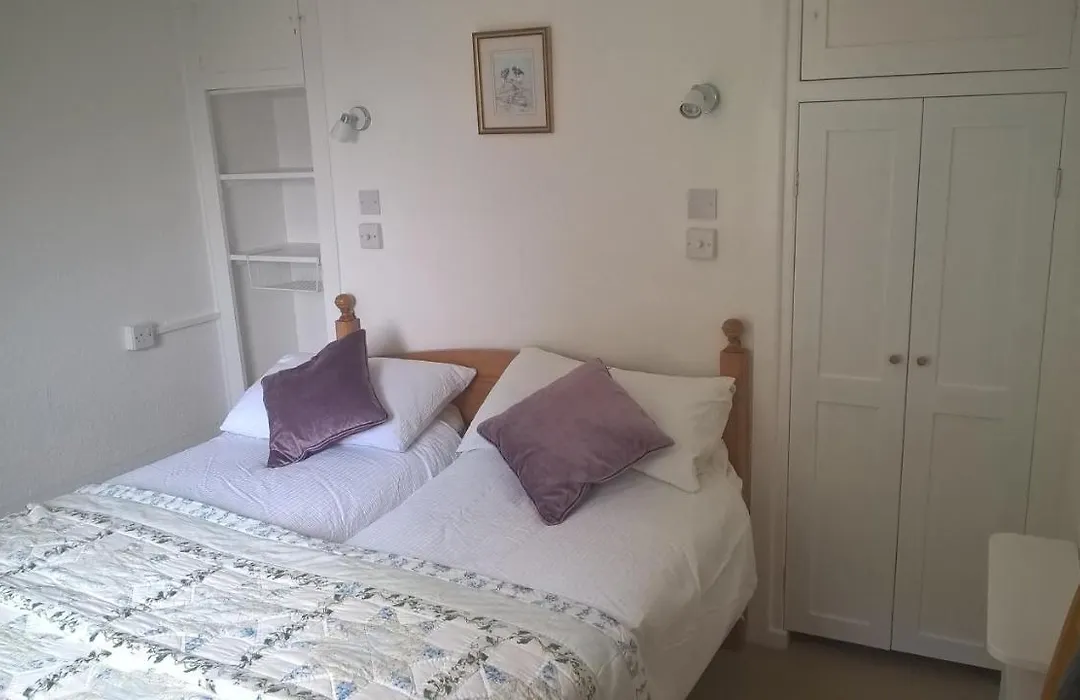 Dolphin Cottage Lyme Regis-1