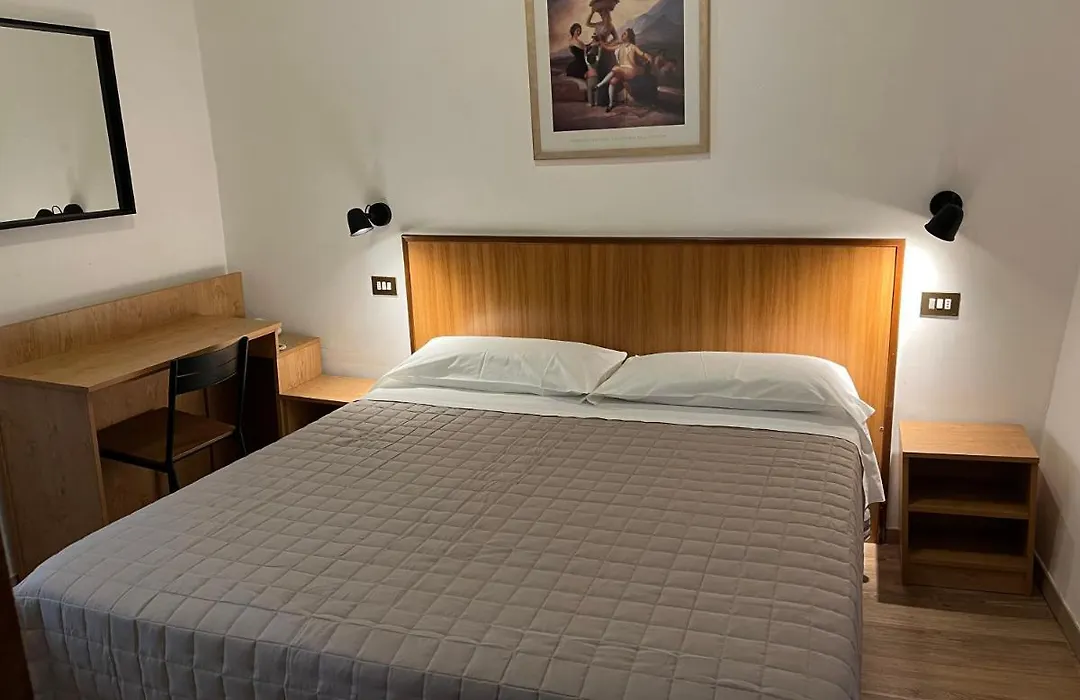 Hotel Umbria-1