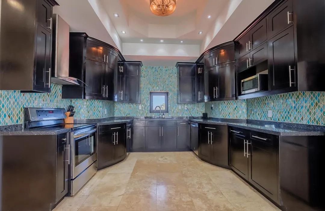 Diamante Beachfront Suites-1