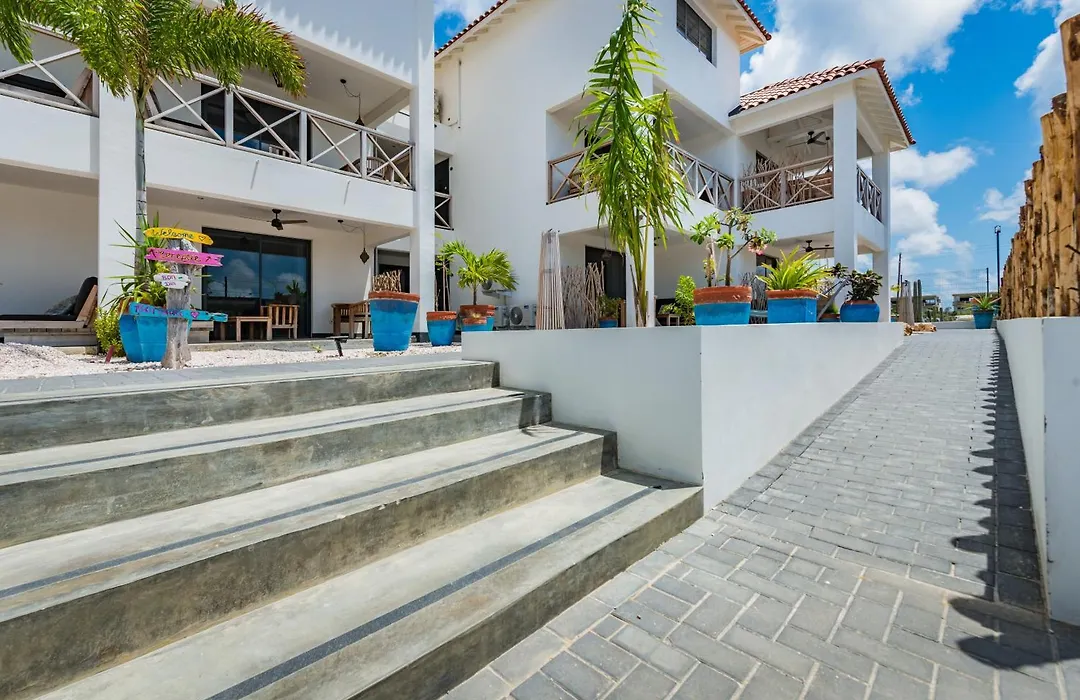 Bloozz Resort Bonaire-1