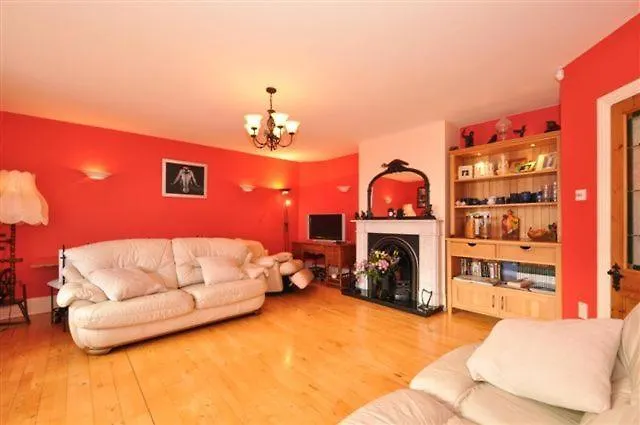 Claremount House B&B-1