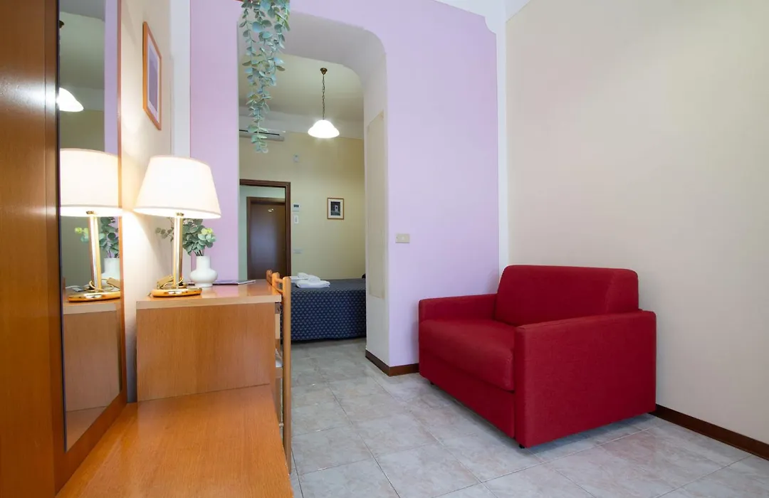 Hotel Benacus Torri Del Benaco-1