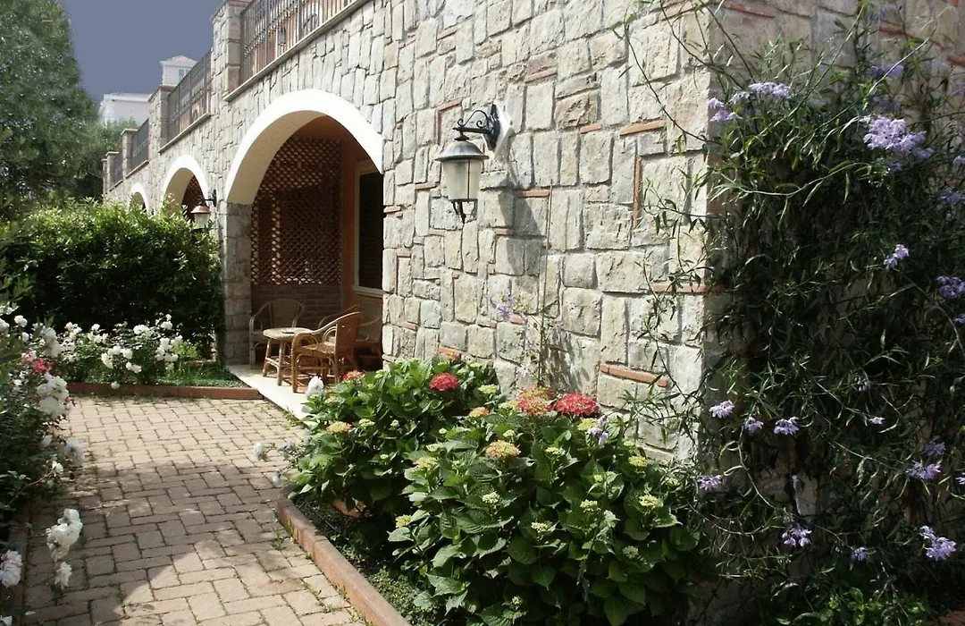 Residence Baia Infreschi-1