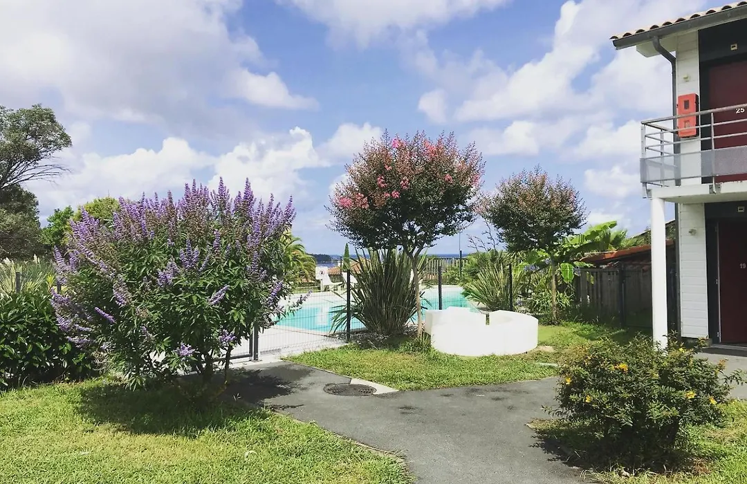 Bella Vista Guest Center Pays Basque-1
