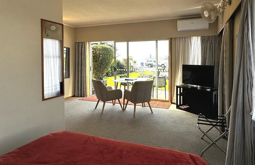 Ala Moana Motel-1