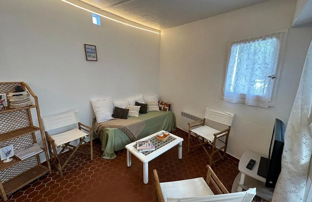 Maison en bord de mer au Village des Sables-1