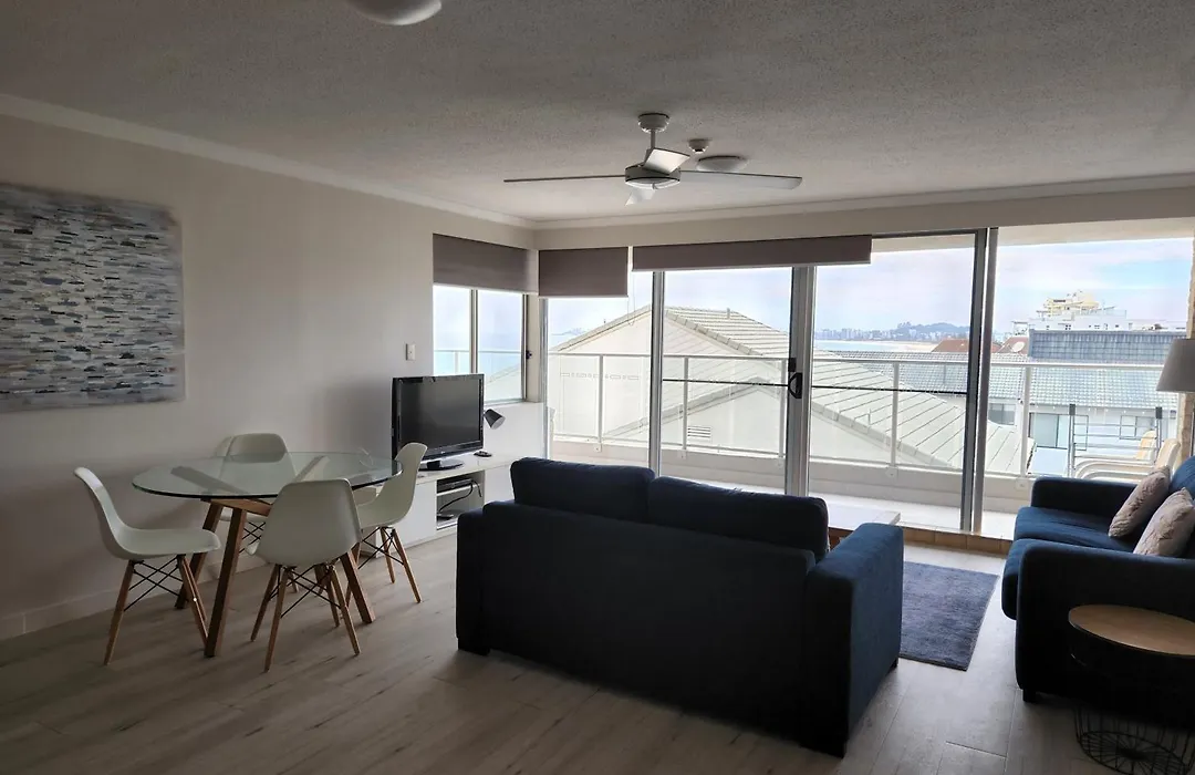 Pacific Surf Absolute Beachfront Apartments-1