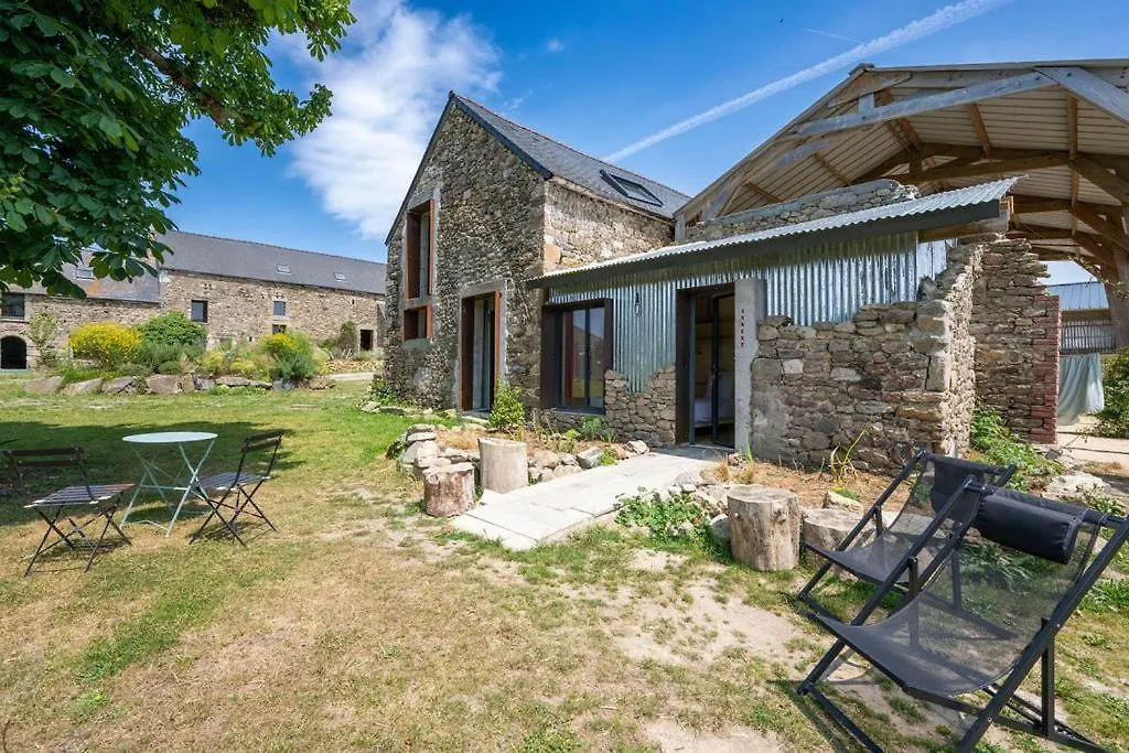 La Ferme du golf, gîte atypique et artistique-1