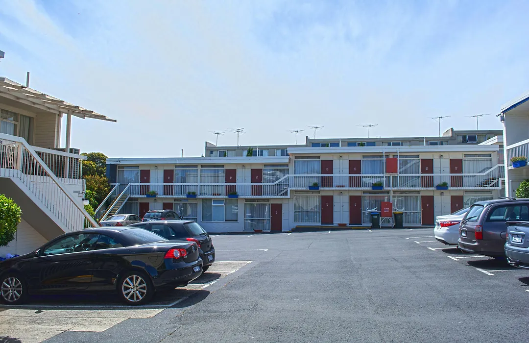 Alexander Motor Inn-1