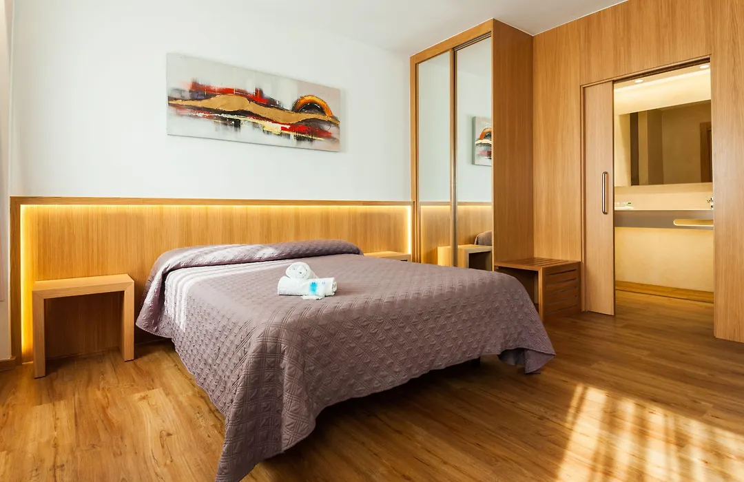 Hotel Ruta de Europa-1