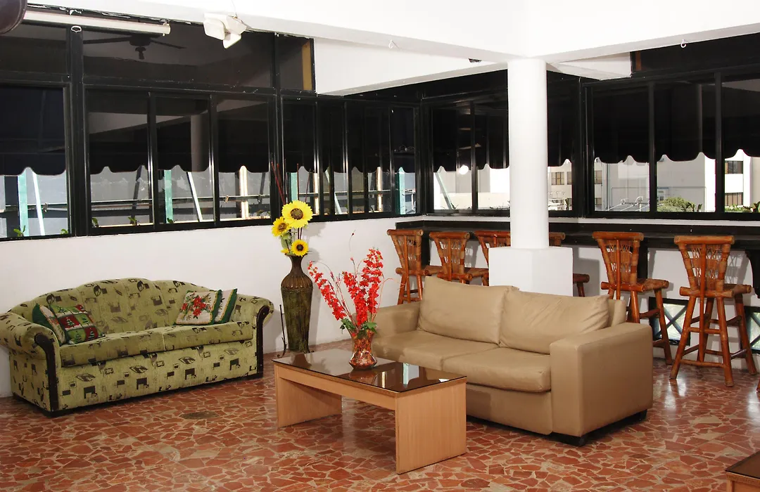 Royal Palace Hotel-1